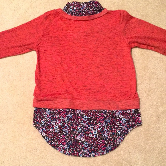🌸CUTE🌸Flower Blouse w/ attached Red Cat Shirt - Picture 2 of 2